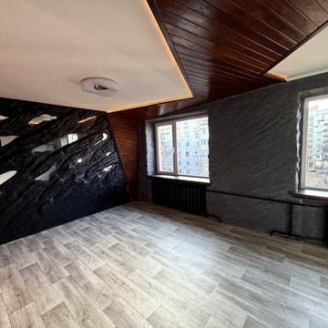 Продам 1к квартиру біля Літака (центр міста)