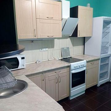 Паркові озера,вул.Воскресенська 14Б ,2- кімнатна квартира ЖК Паркові озера