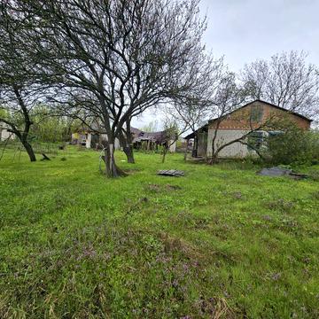 Продам ділянку з будинком Хащеве