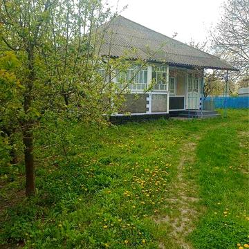 Продається будинок та земельна ділянка