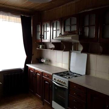 Здається в оренду 2 кім кв, кут вул. Набережна-Берегова