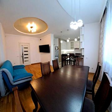 Оренда 1-кімн. квартири в НОВОБУДОВІ вул. Угорська
