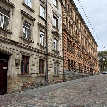 Продаж 2 кім квартири Вул Лесі Українки 142000$