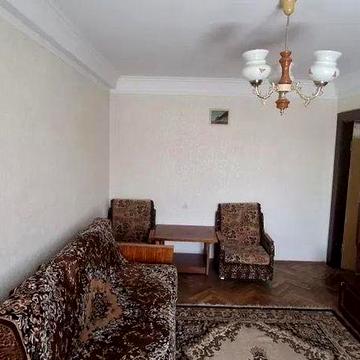 Оренда 2 кімнатної квартири вул. Лазаренка 5
