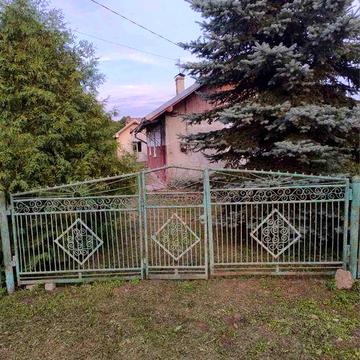 Продається житловий будинок у затишному селі Бійничі.