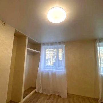 Продам 1-комн квартиру в районе Петровского просп.