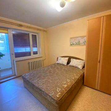 Продам 3к квартиру.Средний 6й этаж.Солнечный Слобожанский Любарского 42500$