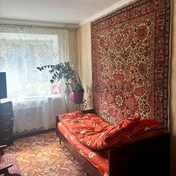 Продається простора 3-кімнатна квартира