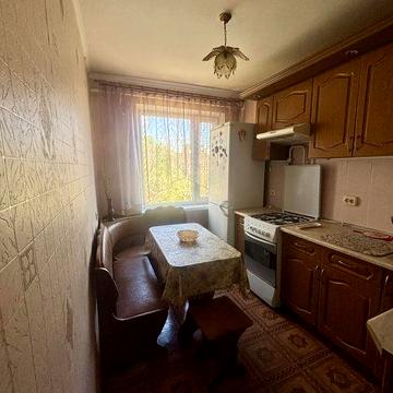 Продам трикімнатну квартиру Площа Перемоги, Ваучер-Сертифікат