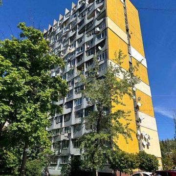 Продам 2к квартиру 54 кв м Победа-5 пр Героев