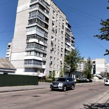 Продам 2хкімн.кв. в районі Сінного ринку