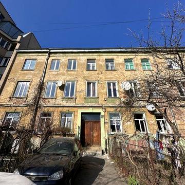 Продаж квартирипо вул. Личаківська, під ремонт