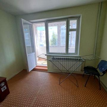 Продаю 2 комн крупногаб квартиру, Кораб район