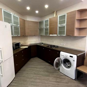 Оренда квартири студія + спальня,  66 м2 вул. Клочківська, центр