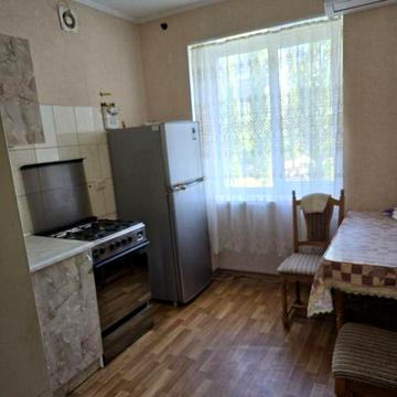 Продам велику однокімнатну квартиру Океанівська