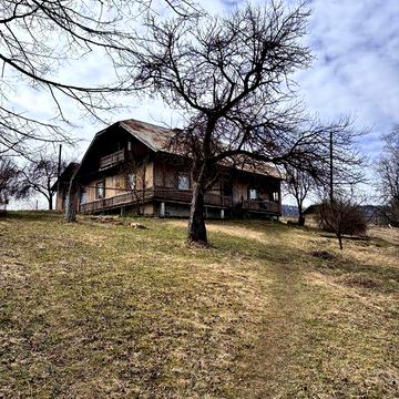 Будинок в карпатах 85.5 кв + 25 сот землі