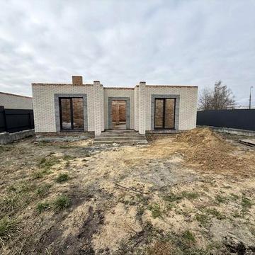 Одноповерховий будинок у місті з 5 сотками  без комісії
