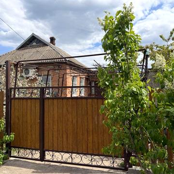Продаж будинку вул. Чорноморська 22