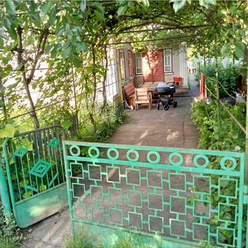 Довгострокова оренда 4к Дім Космонавтів вулиця