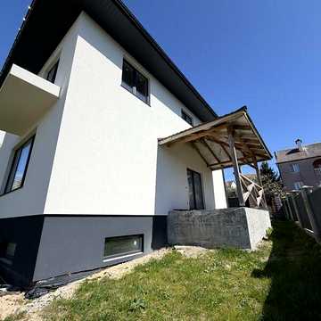 Продаж 4к Дім Богуна Івана вулиця