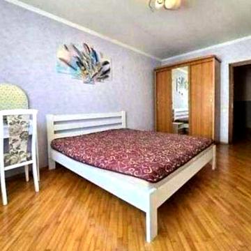 Продаж 3к. квартири вул. Вишняківська 7а