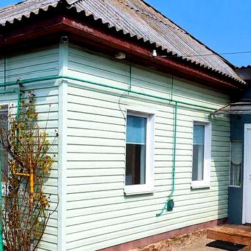 Будинок біля міста