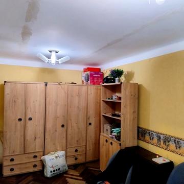 Салютна вул., 11