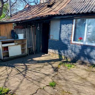 Здам часть дома на дослідний.Окремий вхід.