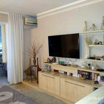 Власник продам 1-к квартиру без комісії в центрі Троєщини
