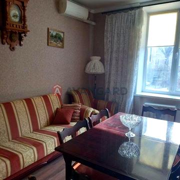 Продам двокімнатну, повнометражну квартиру вул. Сталеварів.