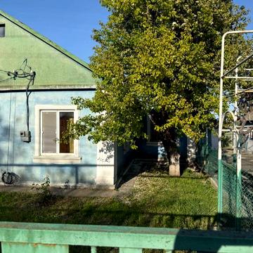 Продам будинок в районі школи Малодолинське