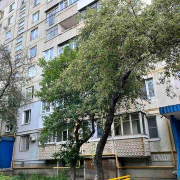 Продам 1 комнатную квартиру на Алексеевке, по пр Победы возле метро, 5/9, 27 м кв, БЕЗ РЕМОНТА.