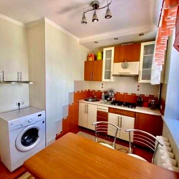 Продается 3 комнатная квартира Каденюка Новые Дома
