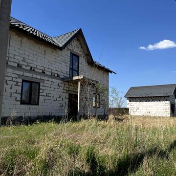 Дім з гаражем 180 кв 5 кімнат 6 соток Гнідин Гнедин