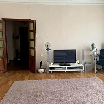 Продам 4-ну  квартиру у центрі міста