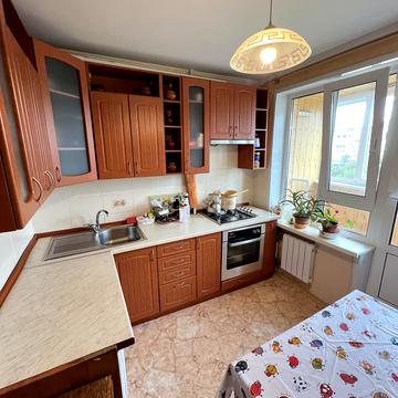 Амвросія Бучми бульв., 8