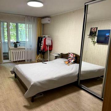 Здам затишну 2-кімнатну квартиру на літо червень-липень-серпень Хаджибейський район Євгена Танцюри