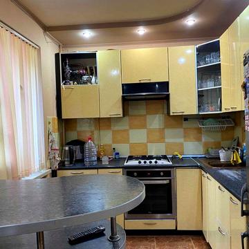 Здам в районі Черьомушок поряд з парком Марка Твена на вулиці Космонавтів євродвокімнатну квартиру з газом та усім необхідним для комфортного проживан