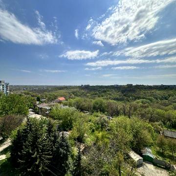 Продам 2х.квартиру на ж/м Сокол-2