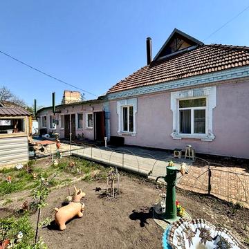Увага‼️Продаж частини будинку 88 м.кв, землі 9 соток,район Фурманова‼️
