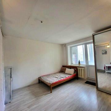 Продам 1 квартиру с ремонтом Бочарова в 16-ти этажном доме!