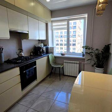Продаж 3 кімнатної квартири 67.7 м² | вулиця Академіка Щусєва, 34/1 | мікрорайон Сирець | Шевченківський район | Відео огляд