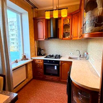Продам 2к квартиру Пр. Пушкина ( лесі українки )