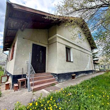 Продаж житлового будинку
