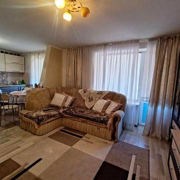 Продам трикімнатну квартиру по вул.Бандери ,район 8/9 школи