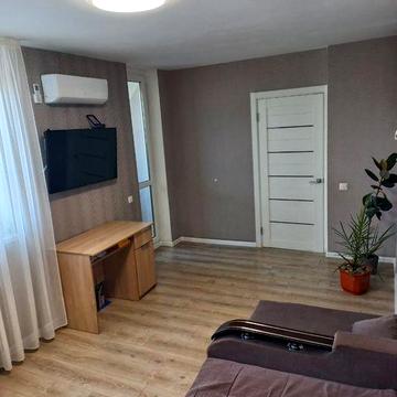 Продаж 1к Крушельницької 13.Метро Харківська. Позняки Ревуцького  Вишняківська ЖК Соломії Крушельницької
