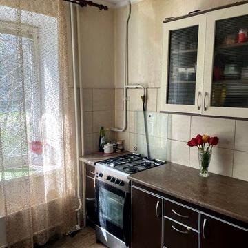 Продам 2 кімнатну квартиру  М. Лушпи