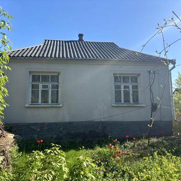 Продам добротний ,утеплений будинок біля ставка