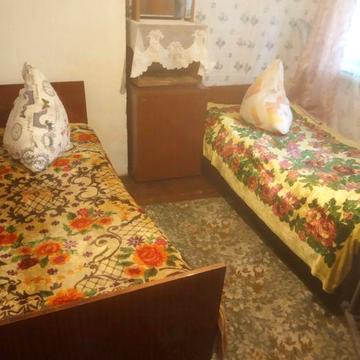 Житло біля смт. сатанів ціна з комуналкою.