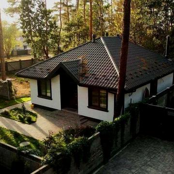 Сучасний будинок з ремонтом та ландшафтним дизайном у Ворзелі